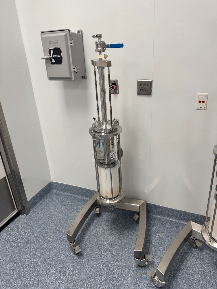 Image of GE AxiChrom 140/300 Chromatography Column